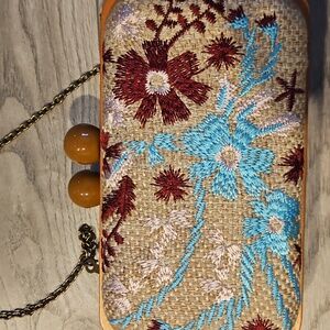 Embroidered Chain Strap Clutch - Multicolor EUC